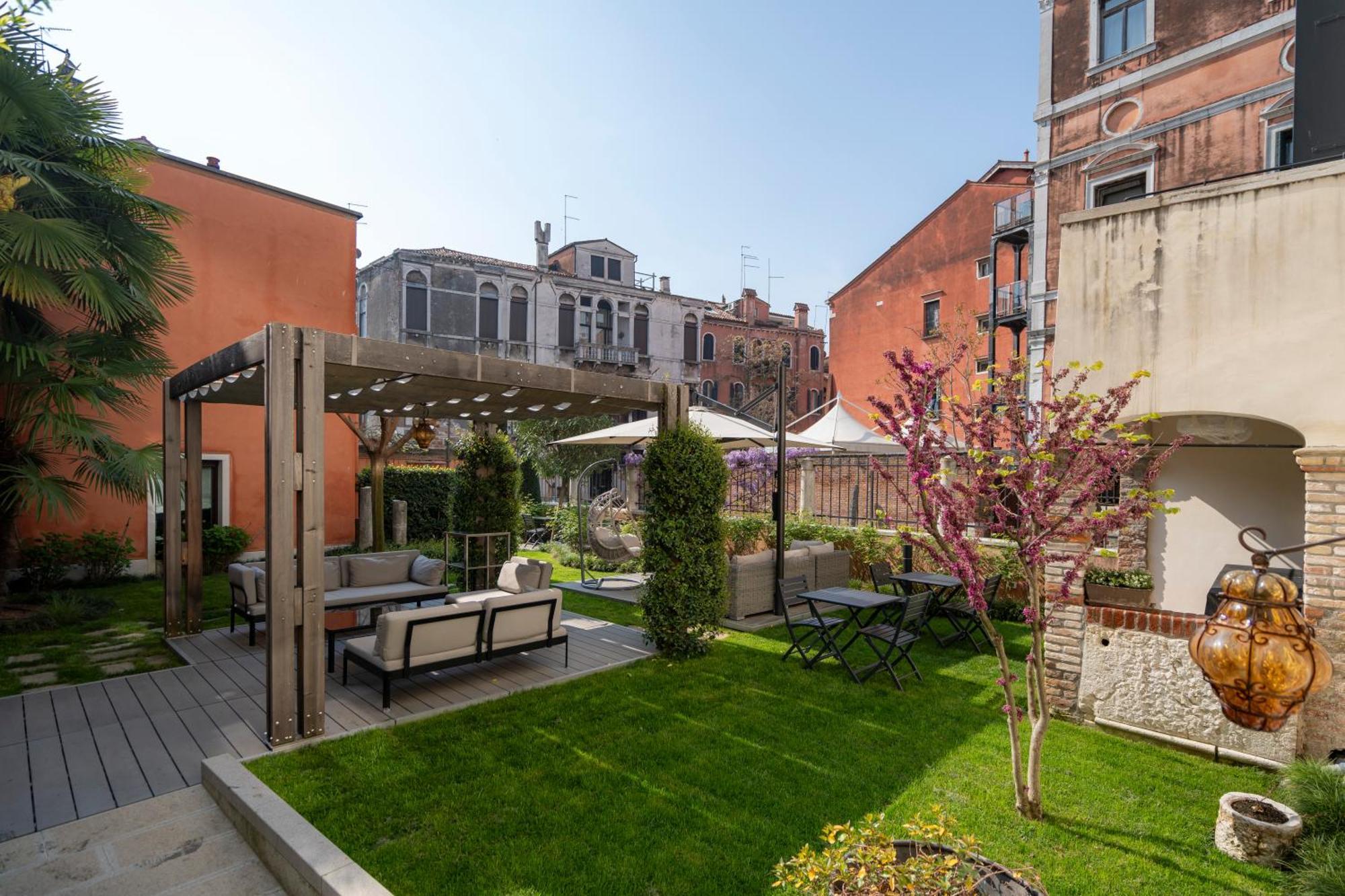 Palazzo Morosini Degli Spezieri - Lifestyle Apartments Venice Exterior photo